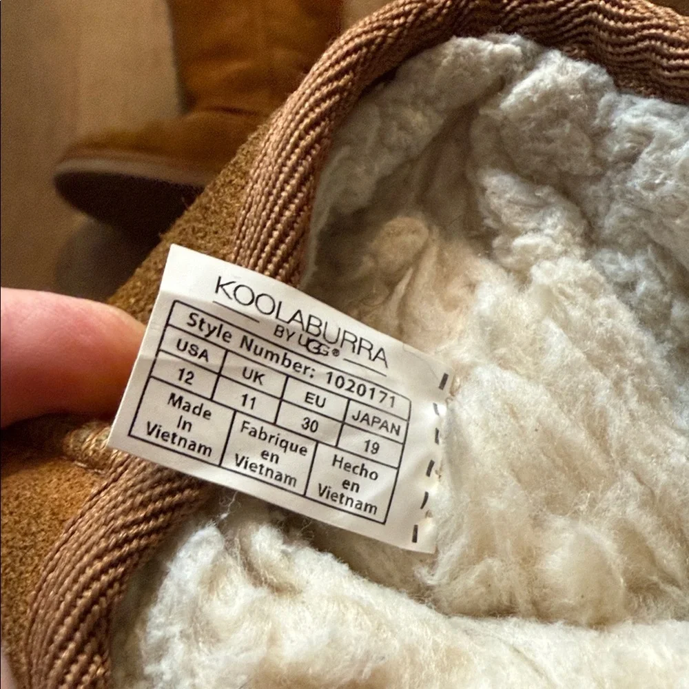 Koolaburra by UGG boots size 12